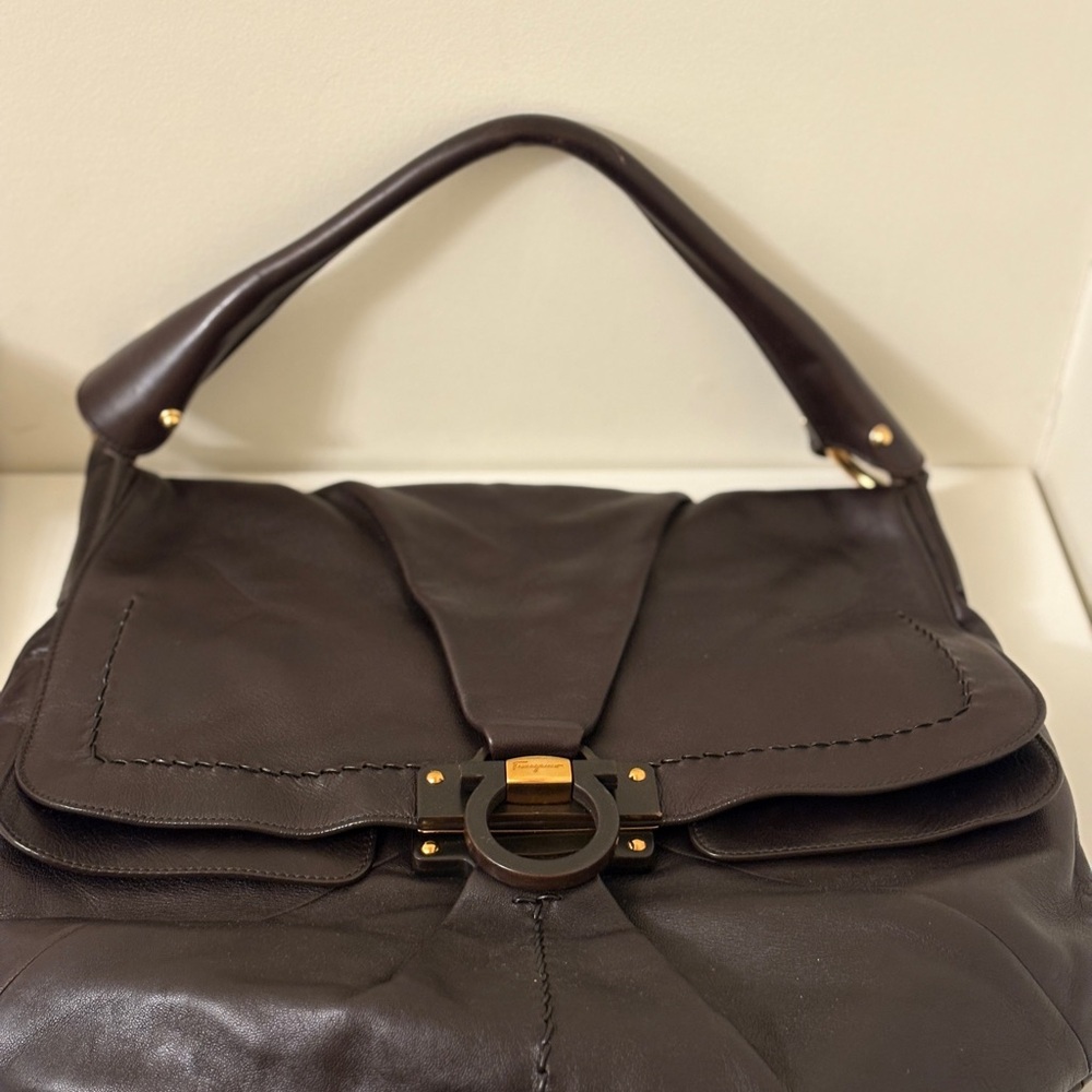 Elegant Dark Brown Leather Handbag